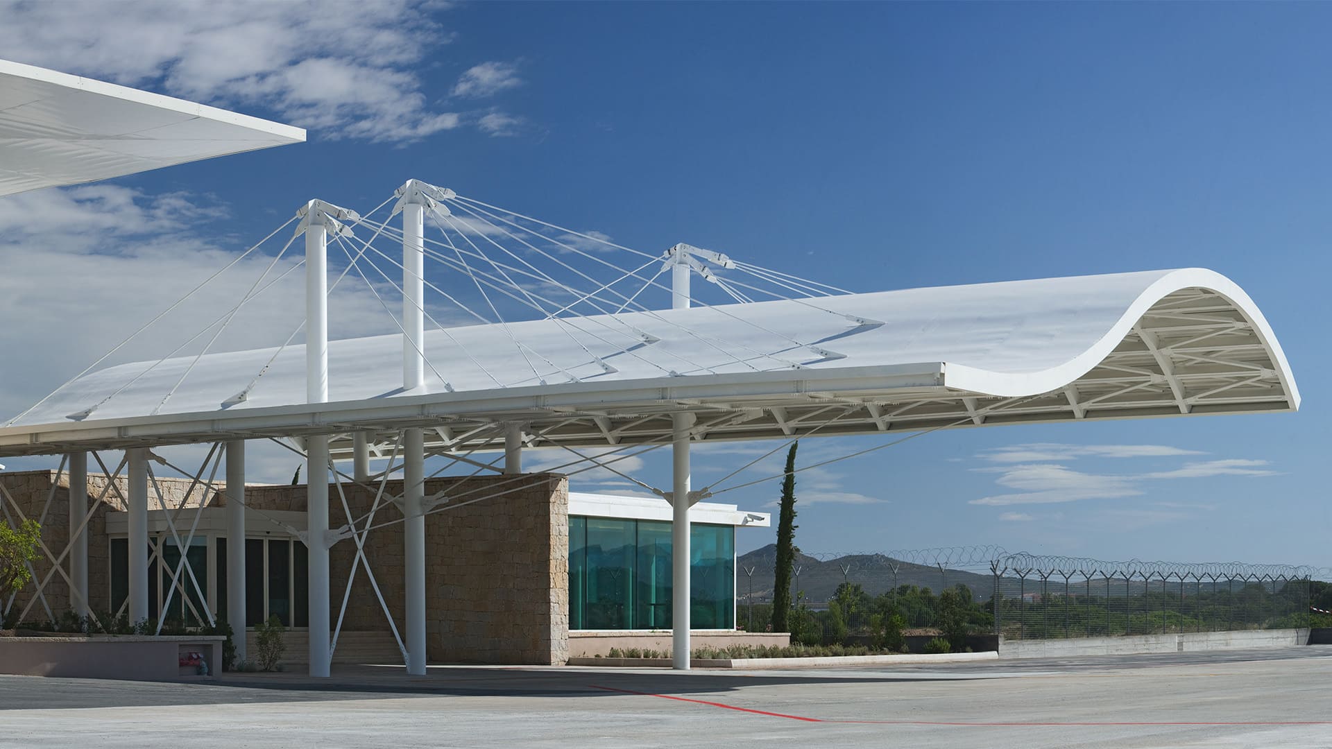 Covered Entrance and Porter Service